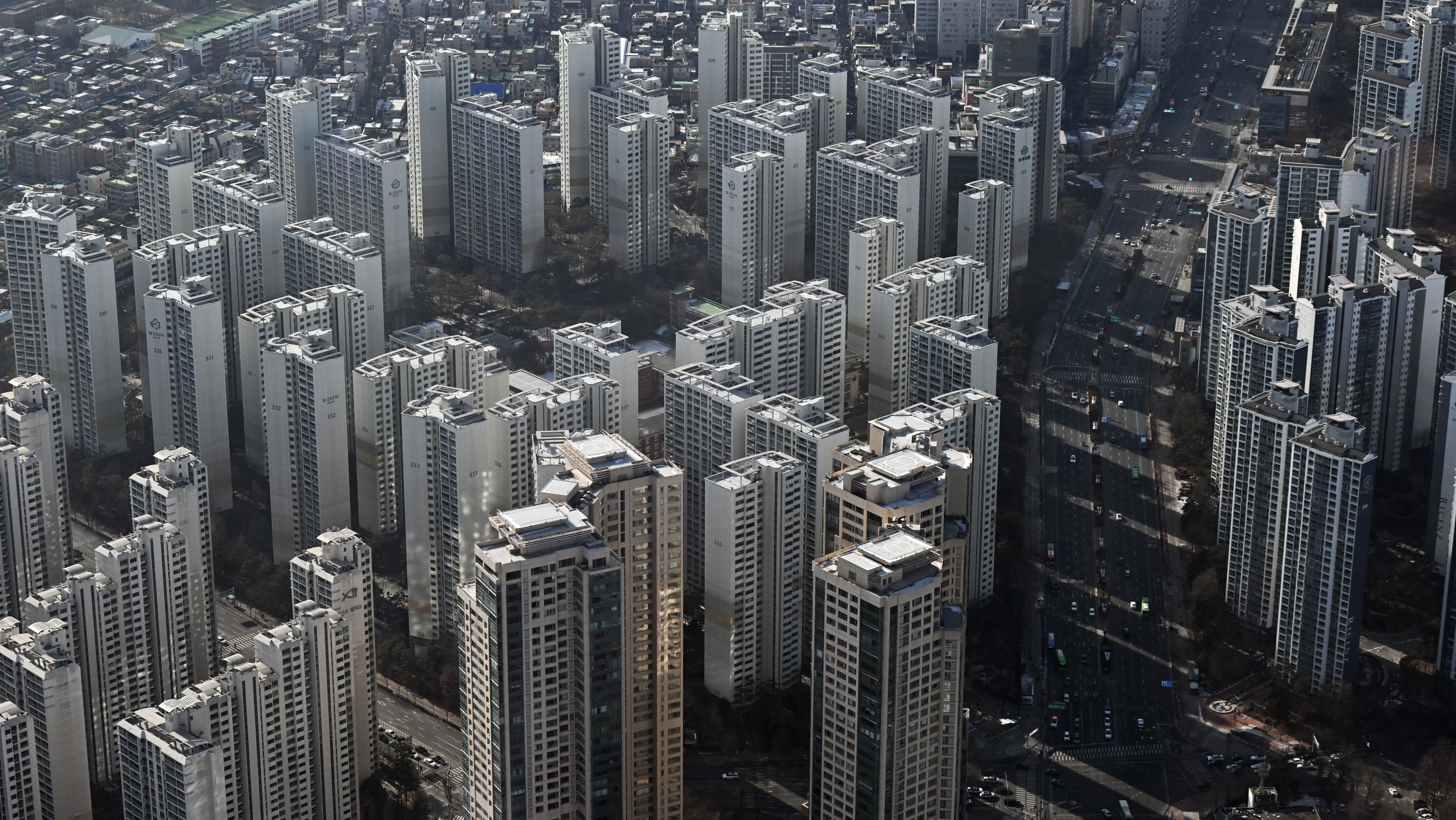 서울 아파트 실거래가 1년새 15.5% 상승⋯ 2021년 이후 최대