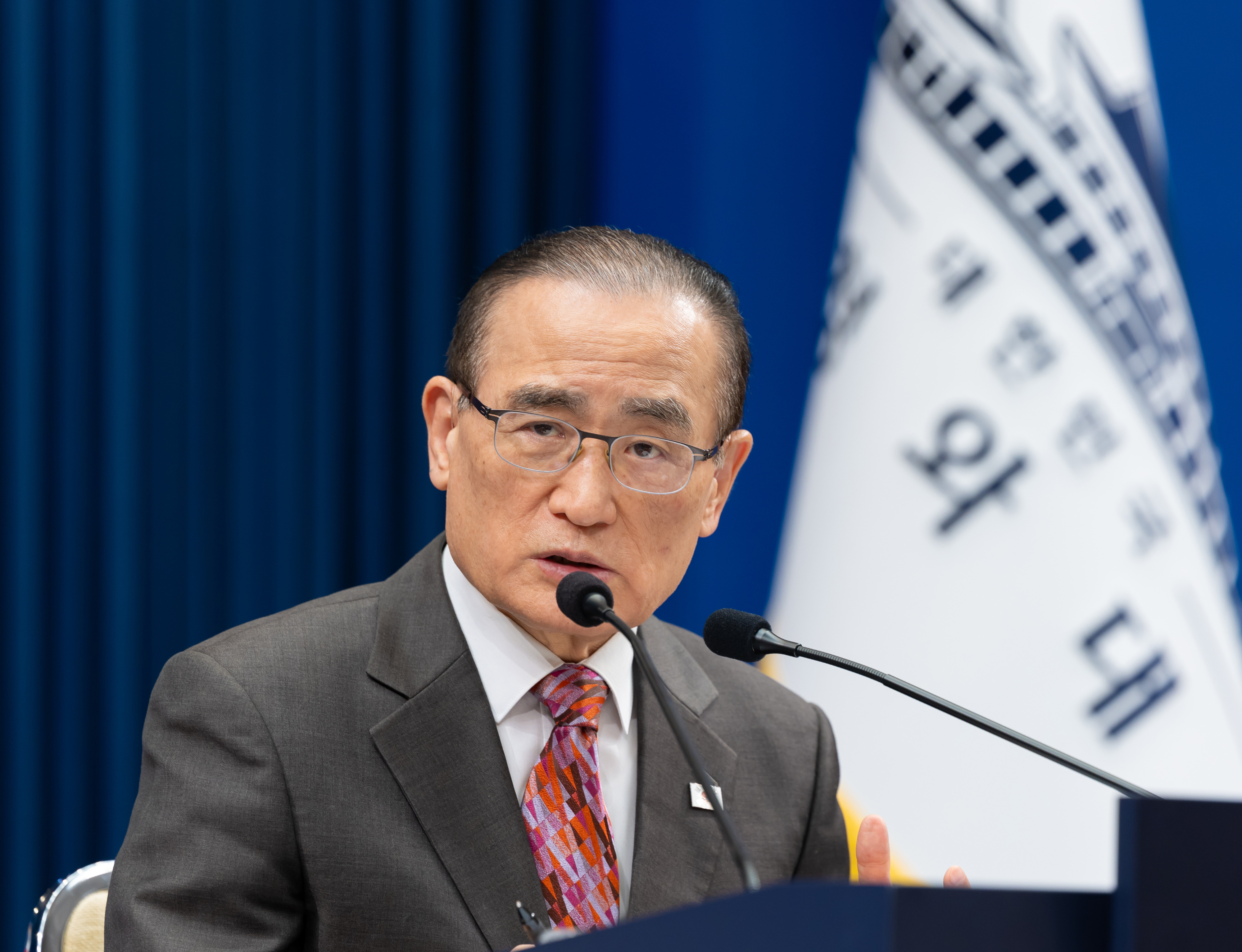 靑 “DMZ 지뢰폭발사건, 분명한 원칙 갖고 필요 조치 계속 취할 것”